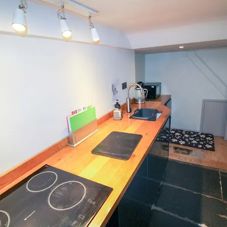 Milldam A Characterful In An Elevated Location Above With Walks From The Door