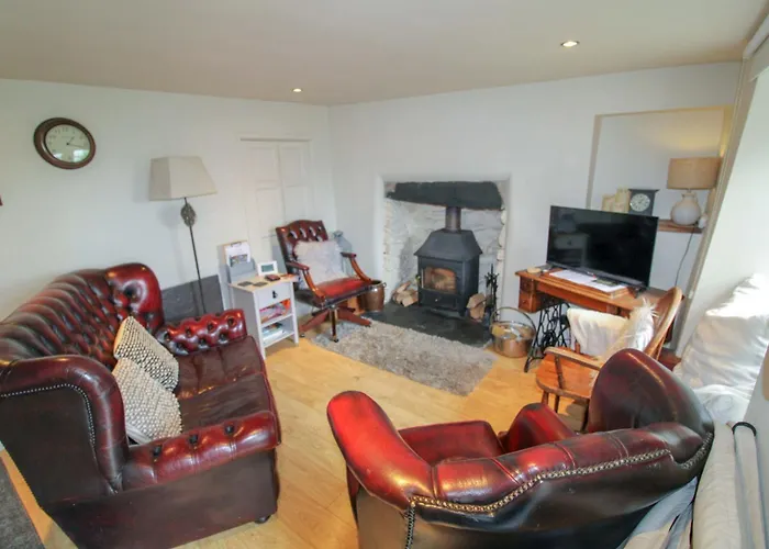 بيت للعطل Milldam A Characterful In An Elevated Location Above With Walks From The Door كونيستون