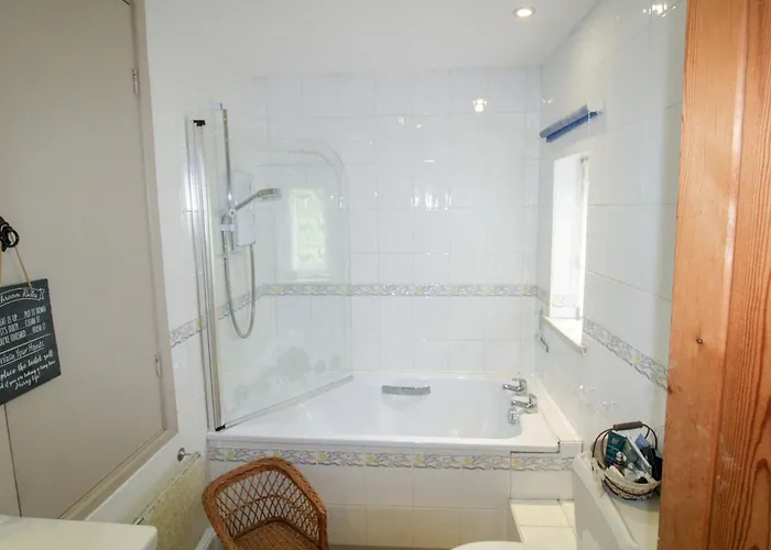 Milldam A Characterful In An Elevated Location Above With Walks From The Door بيت للعطل *