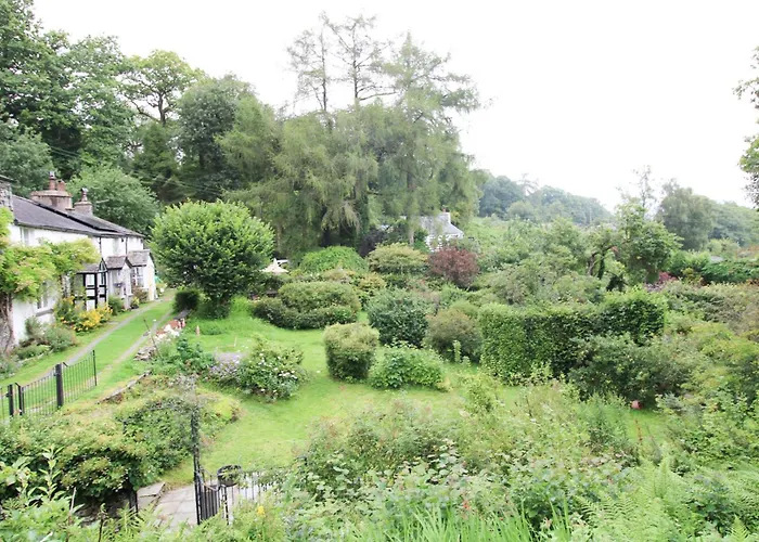 Milldam A Characterful In An Elevated Location Above With Walks From The Door